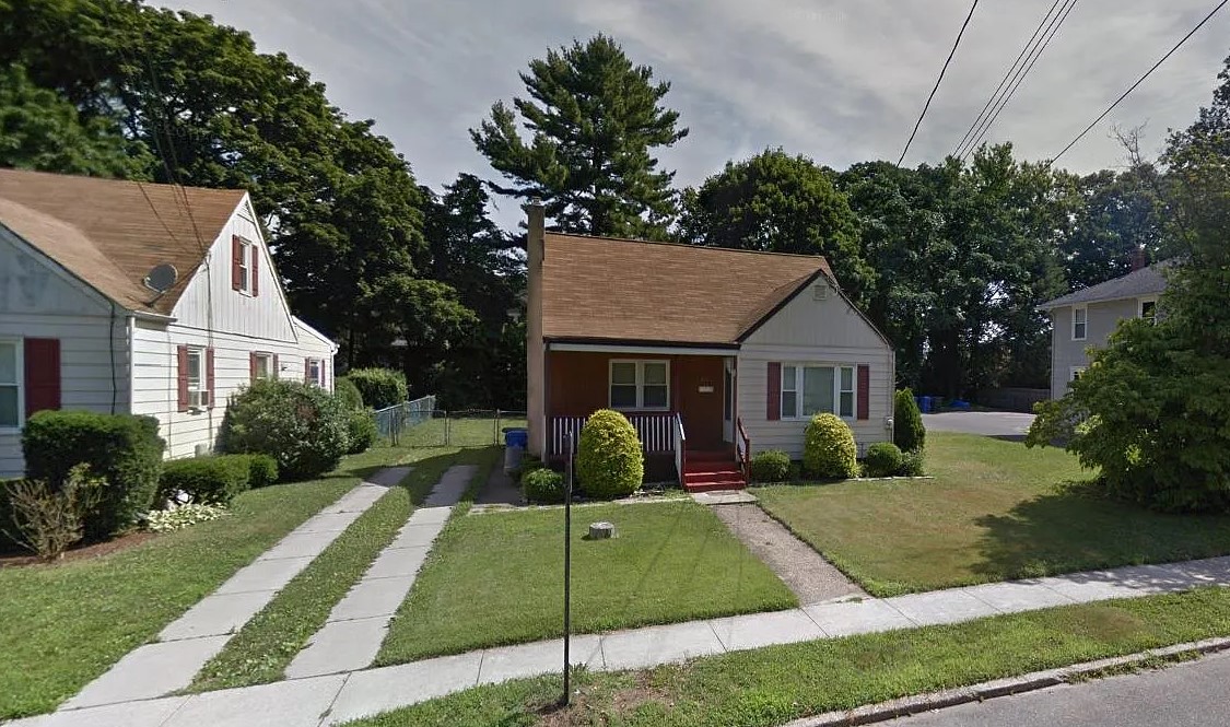 415 Victoria Street
